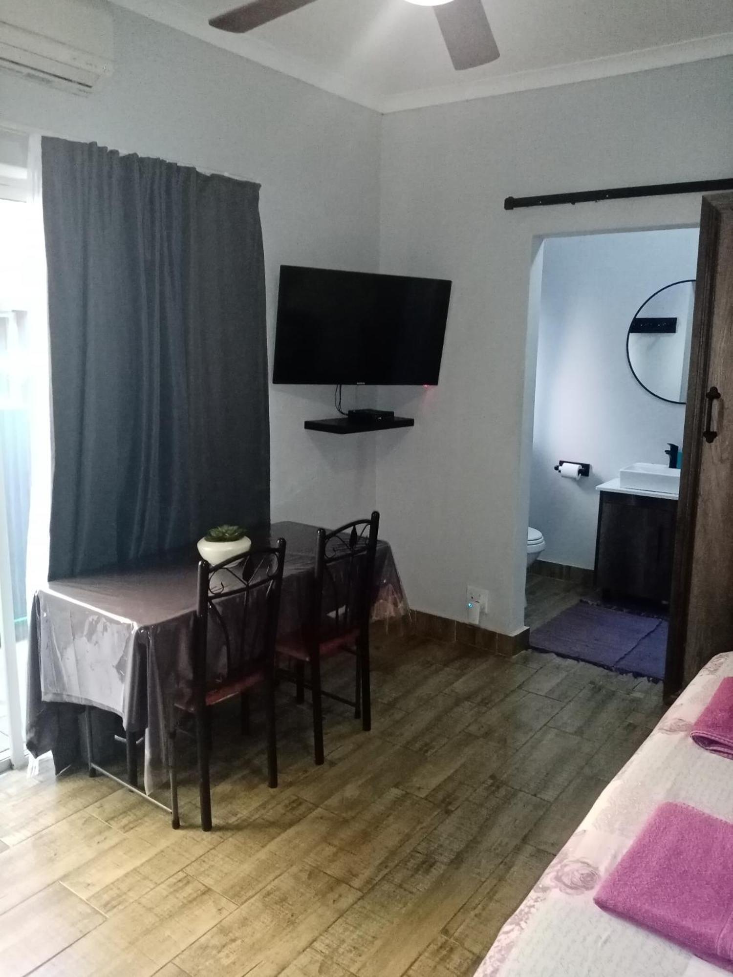 De La Rose Guesthouse Lephalale Zewnętrze zdjęcie