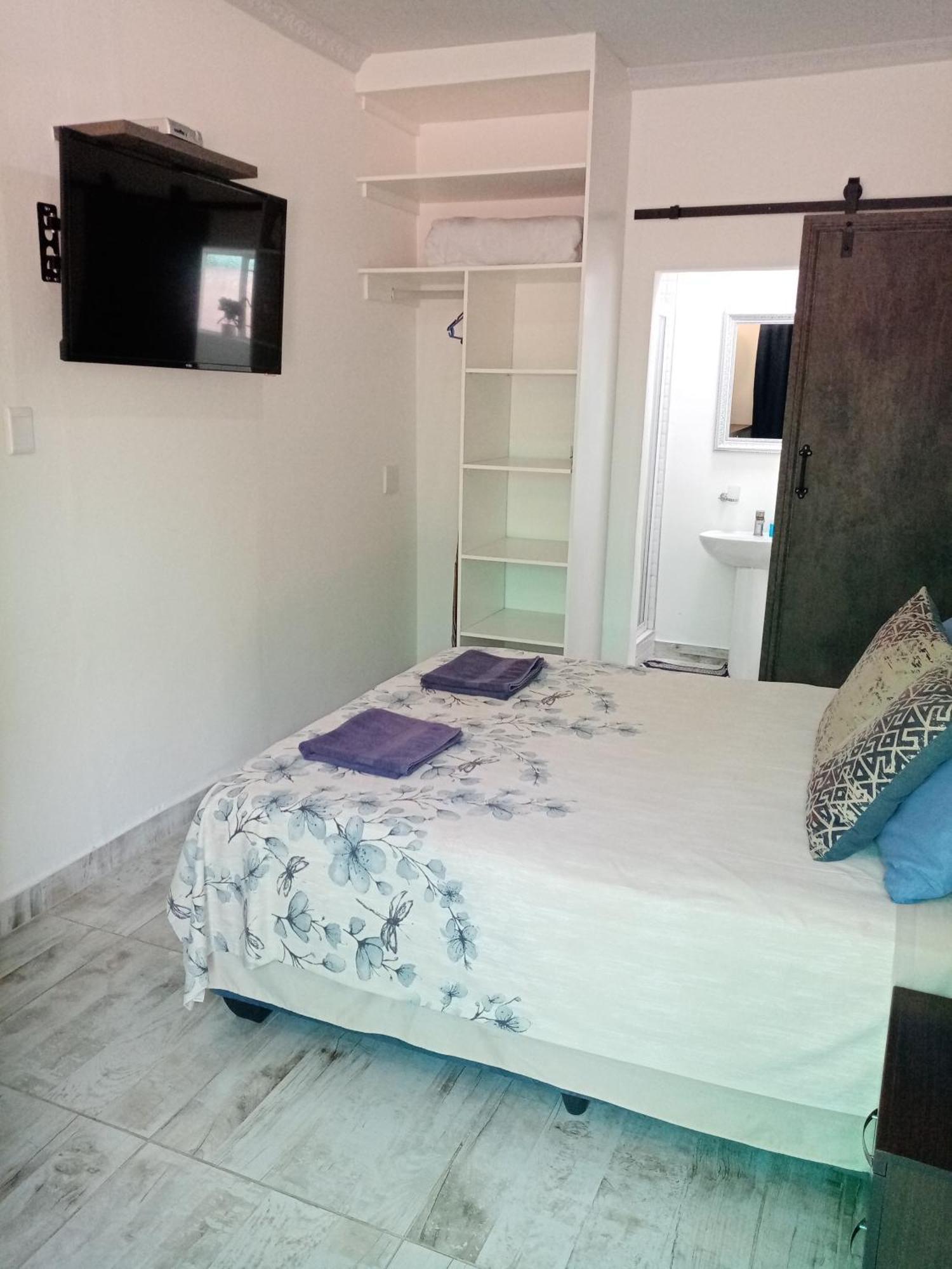 De La Rose Guesthouse Lephalale Zewnętrze zdjęcie