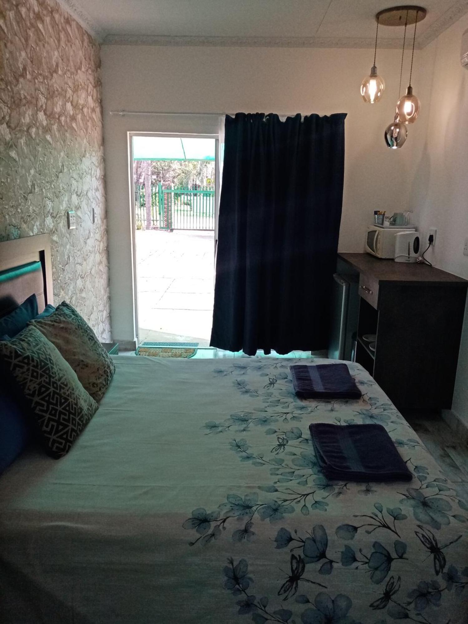 De La Rose Guesthouse Lephalale Zewnętrze zdjęcie